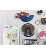 Craft JUNK DRAWER LOT JEWELRY Keychains EARRINGS Button  For Repair HOBB... - $468.10 MXN
