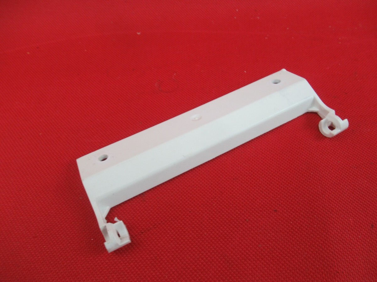 00422640 Thermador Refrigerator Bracket for Model T48BD820NS10 - $24.00