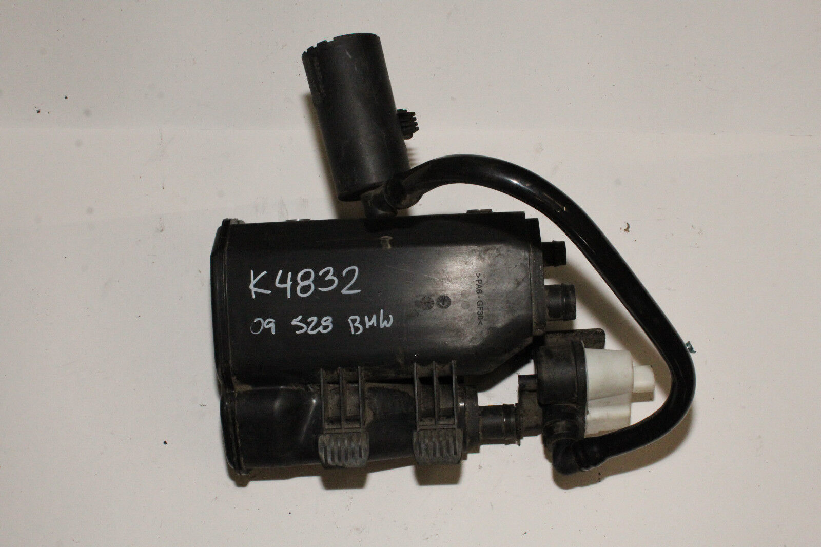 2008-2010 BMW E60 528 FUEL VAPOR CANISTER CHARCOAL EMISSION TANK K4832 - $85.14