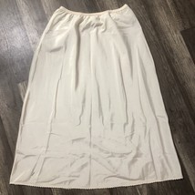 VTG Nordstrom Half Slip Nylon Rayon Poly Size Medium Beige Union Made US... - $185.64 MXN