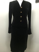 Bloomingdale&#39;s Vintage Women&#39;s Suit Black Velvet 2 Piece Skirt Suit Size 8 - $127.71