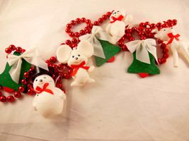 Vintage AVON Festive Friends Christmas Garland Red Beads 6 Ft Deer Snowm... - £8.11 GBP