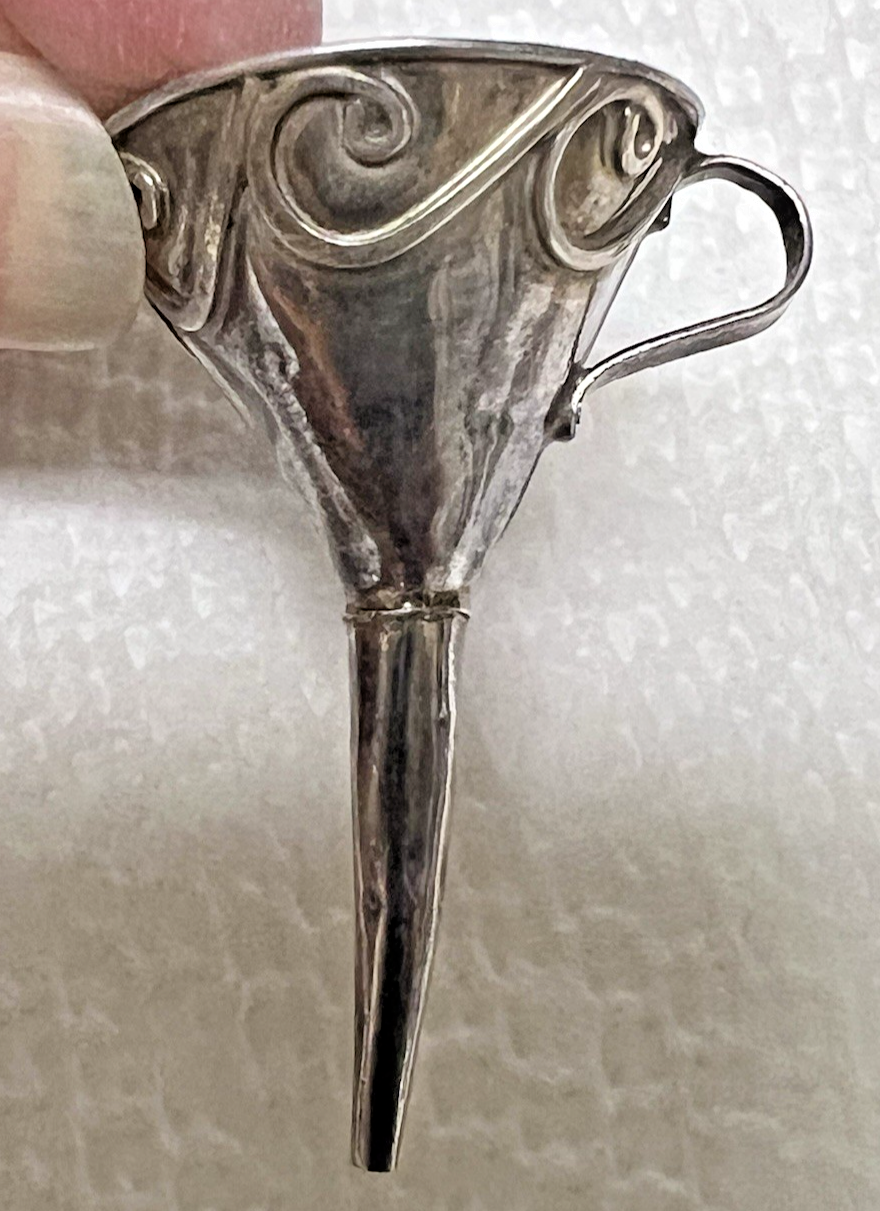 Vintage Sterling Silver Perfume Funnel Wave Design Tiny Handle 1 3/8 inch Item image 5