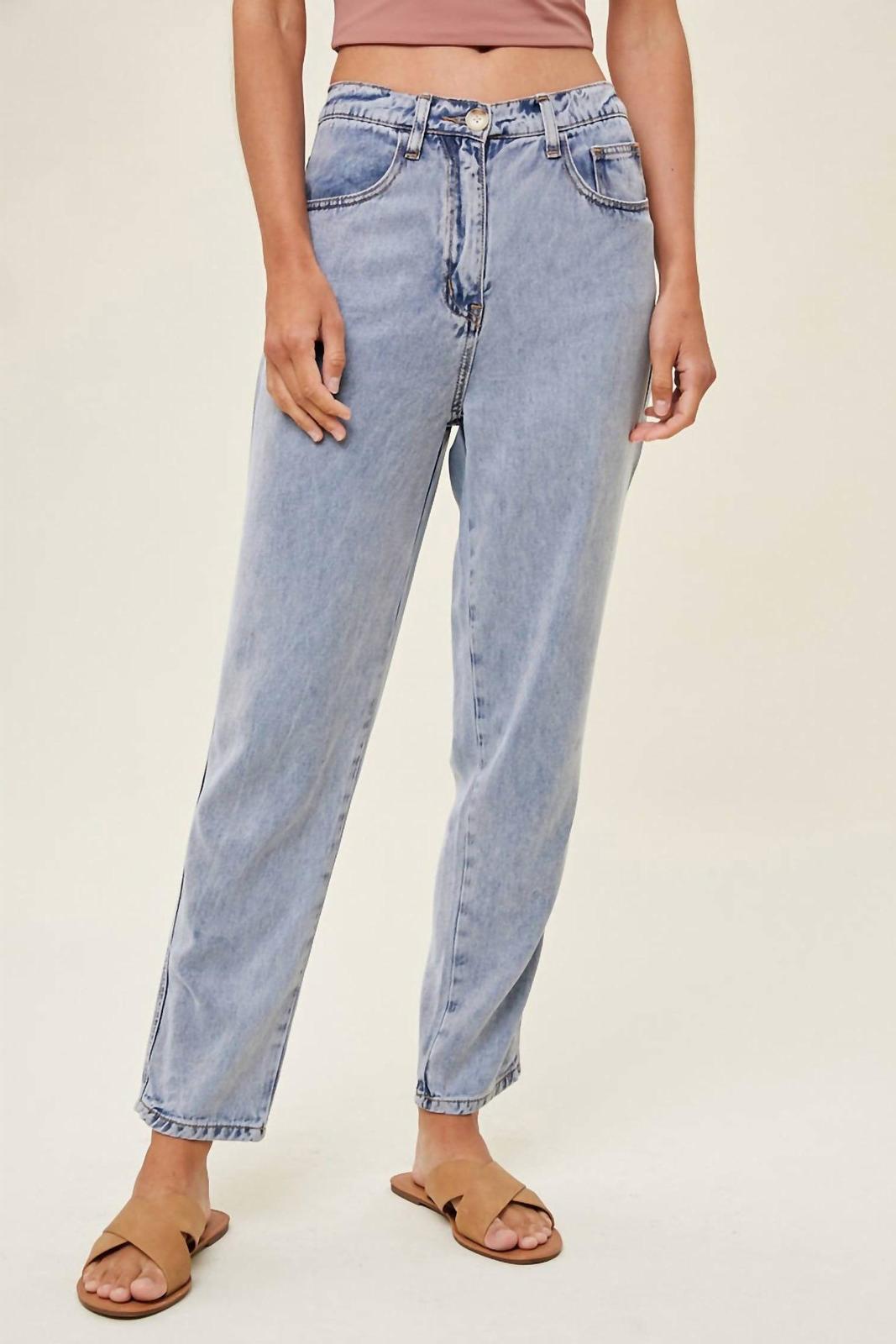 Wishlist Slouchy Relaxed Jeans Size S - $47.52