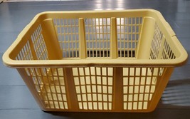 Vintage Rubbermaid Laundry Basket Harvest Gold 2964 yellow - $32.38