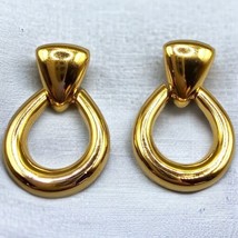 Classic Monet Door Knock Design Pierced Earrings Gold Tone Fashion Trendy - $10.14