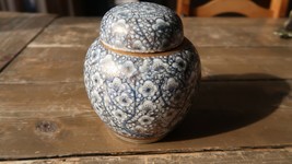 Vintage Japanese Urn / Vase 5.25&quot; x 4.5&quot; Handpainted - £54.91 GBP