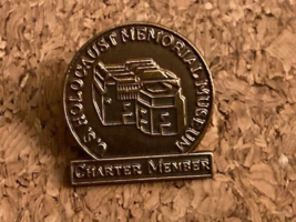 VINTAGE U.S. HOLOCAUST MEMORIAL MUSEUM CHARTER MEMBER PIN - $5.45