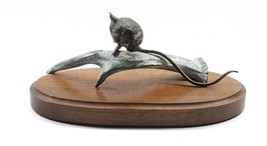 Bronze Field Mouse Sculpture Oak Base Original by Eugene Ray Sr - £235.81 GBP