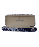 Vera Bradley Steel Blue Medallion Hard Clam Shell Eye Glass Case - $251.41 MXN