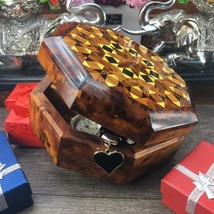 Engraved Mosaic patterns octagonal thuya wooden jewelry mother&#39;s day gift box - £68.84 GBP