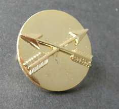 Us Army Special Forces Gold Colored Lapel Hat Pin Badge 1 Inch - £4.45 GBP