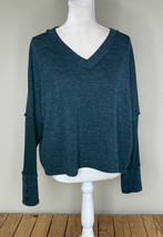 fantastic fawn NWOT women’s pullover v neck sweater size M green R11 - £8.40 GBP