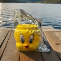 Tweety Bird 3D Face Collector Mug Cup Plastic Looney Tunes Warner Bros 1992 - $276.80 MXN