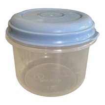 Vintage Rubbermaid Servin&#39; Saver #7 Round 3 Cups Container 0020 Country Blue Lid - £11.27 GBP
