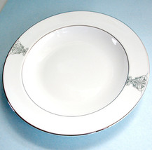 Vera Wang Wedgwood Imperial Scroll Soup Pasta Bowl 9&quot; Platinum Trim New - £31.08 GBP