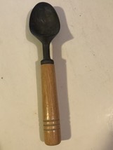 Vintage Metal Ice Cream Scoop With Wooden Handle ODS1 - £3.81 GBP