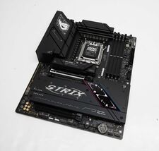 ASUS ROG STRIX B850-F GAMING WIFI Socket AM5 Motherboard image 2
