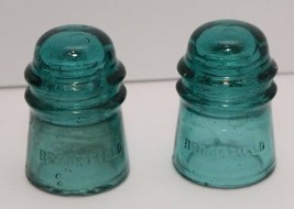 2 Antique Vintage Brookfield 14 Glass Insulator Green Aqua Art Décor Col... - $220.88 MXN