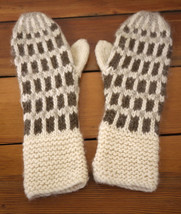 Bernie Sanders Style Vtg Recycled Wool Chunky Knit Handmade Cream Mittens 14&quot;x5&quot; - £234.93 GBP