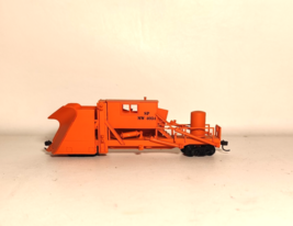 HO Walthers SP MW 4043 Jordan Spreader Snow Plow Orange Maintenace of Way - $29.99