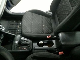 Console Front Floor With Armrest CVT Fits 18-20 RIO 104820674 - $3,231.61 MXN