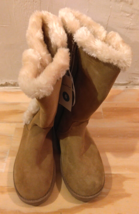 NWT Universal Thread Natural Suede Fur Boots Size 6 Ladies Fall Winter - $20.37