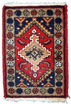 Handmade Vintage Hamadan Rug 1.4&#39; x 1.9&#39; (42cm x 60cm) 1970s, 1C755 - $134.63