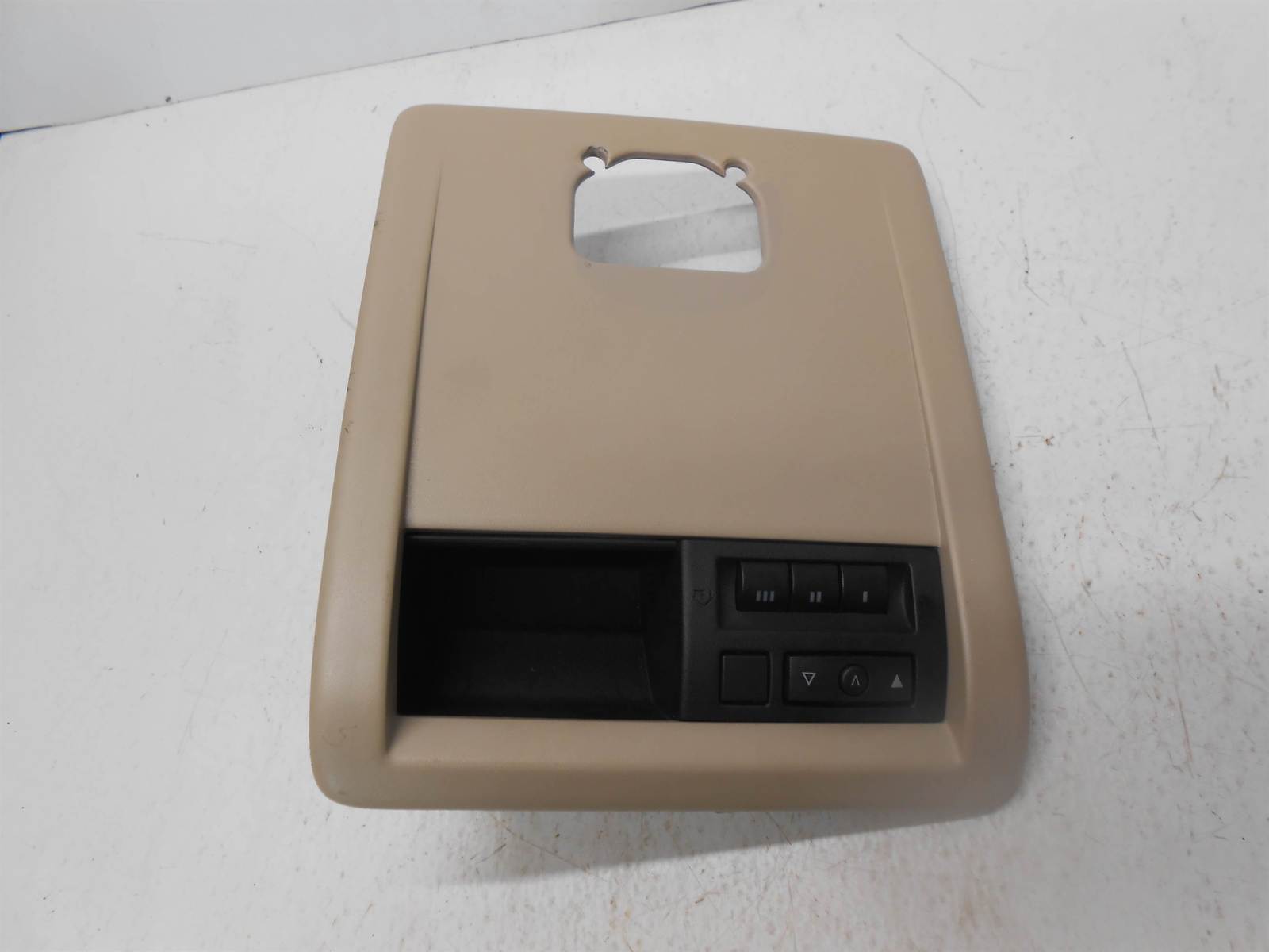 2006-2010 Jeep Commader Overhead Roof Console Control Unit Home Link Gar... - $34.99