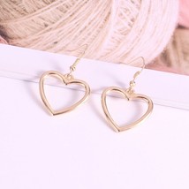 Hollow Geometric Heart Earrings Simple Heart-shaped Sweet Love Earrings For Wome - £10.39 GBP