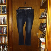 Levi Signature Modern Slim Stretch Blue Denim Jeans  - Size 18 Medium (#... - $29.03