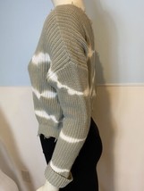 Jessica Simpson Sage Green and White Striped V Neck Cropped LS Sweater Sz L - £9.13 GBP