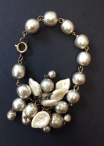 Vintage Creamy Ivory Color &amp; Icy Silver White Beaded Bracelet 7&quot; - $10.00