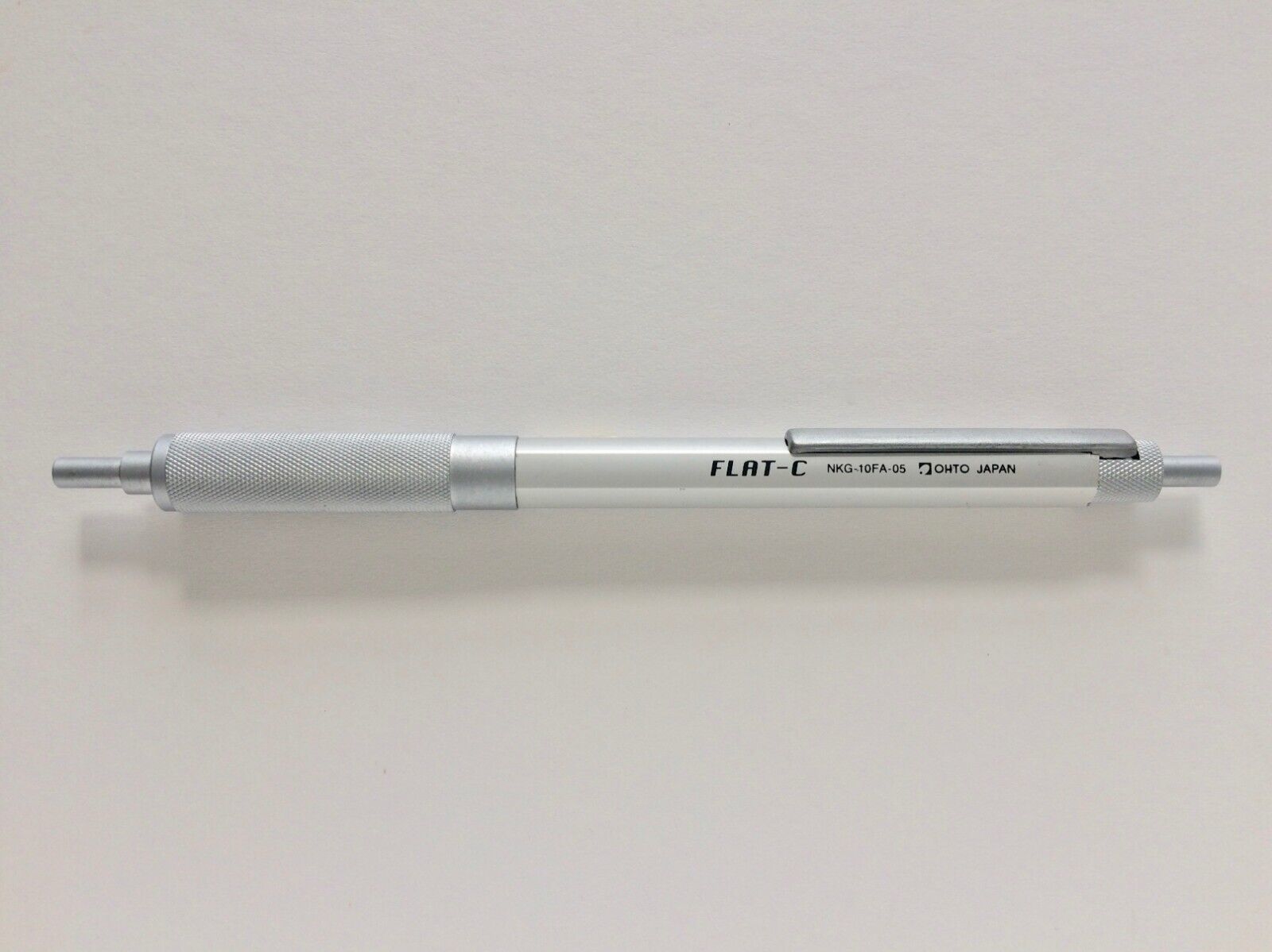 OHTO Flat-C Ballpoint Pen Ultra Rare - £222.42 GBP
