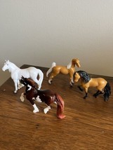 Lot 4 Breyer Reeve Stablemate Horse 3&quot; Barn Stall Figures White Brown Tan - £12.40 GBP