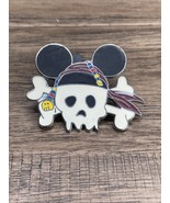Disney Pin Trading 2008 Pirate&#39;s of the Caribbean Skull Mouse Ears KG JD - $272.90 MXN