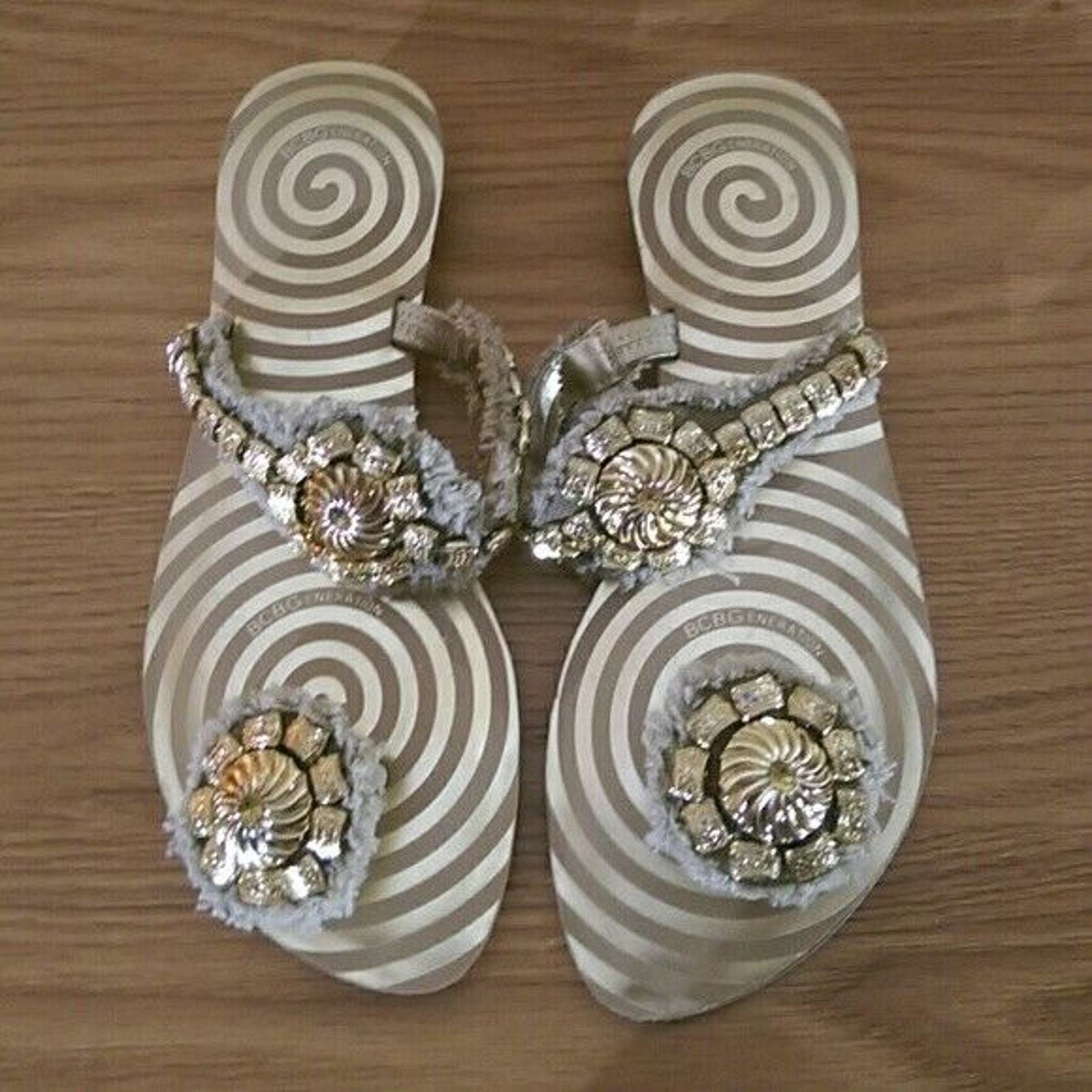 BCBGeneration Gold Flats - Size 6B - Excellent Condition - £16.49 GBP