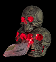 Water Steam Fogging Skulls Red Eyes 3 Steam Skull Heads Eerie Halloween Decor - £22.19 GBP
