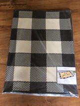 Threshold Reversible Indoor/Outdoor Accent Rug--2&#39; x 3&#39; Black/White - £8.47 GBP