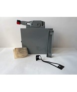 Square D Class 9422 Type CP2 Rotary Operating Handle for Safety Switches - $476.67 CAD