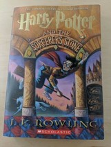 Harry Potter and the Sorcerer&#39;s Stone Paperback Book - £4.09 GBP