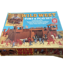 Vintage Wild West Fort &amp; Play Set  USA Toy Street - - $68.31
