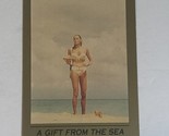 James Bond 007 Trading Card 1993  #10 Gift From The Sea - £1.57 GBP