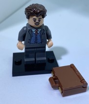 LEGO MINIFIGURE FANTASTIC BEASTS JACOB KOWALSKI Briefcase Mini Figure Po... - $4.50