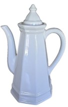 Vintage Pfaltzgraff Heritage ~ White Coffee Pot w/Lid ~ 13.5&quot; Castle ~ Stoneware - £54.86 GBP