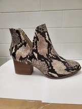 SO BARB 2 WOMEN&#39;S SNAKE PRINT ANKLE BOOTS SIZE 9 - $29.99