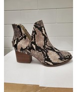 SO BARB 2 WOMEN&#39;S SNAKE PRINT ANKLE BOOTS SIZE 9 - £23.76 GBP