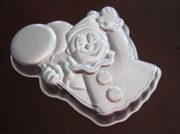 Primary image for Vintage 1981 Circus Clown Cake Pan WILTON Balloons