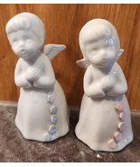 Pair 2 Vtg 1950&#39;s KISSING ANGELS White Figurines MCM 3&quot; Porcelain Made i... - $16.28 CAD