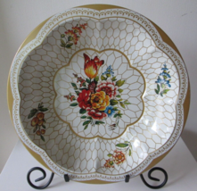 TIN BOX CO of AMERICA Gold/White w/Flowers/Honeycomb Pattern 10&quot; Tin Plate/Bowl - £9.34 GBP